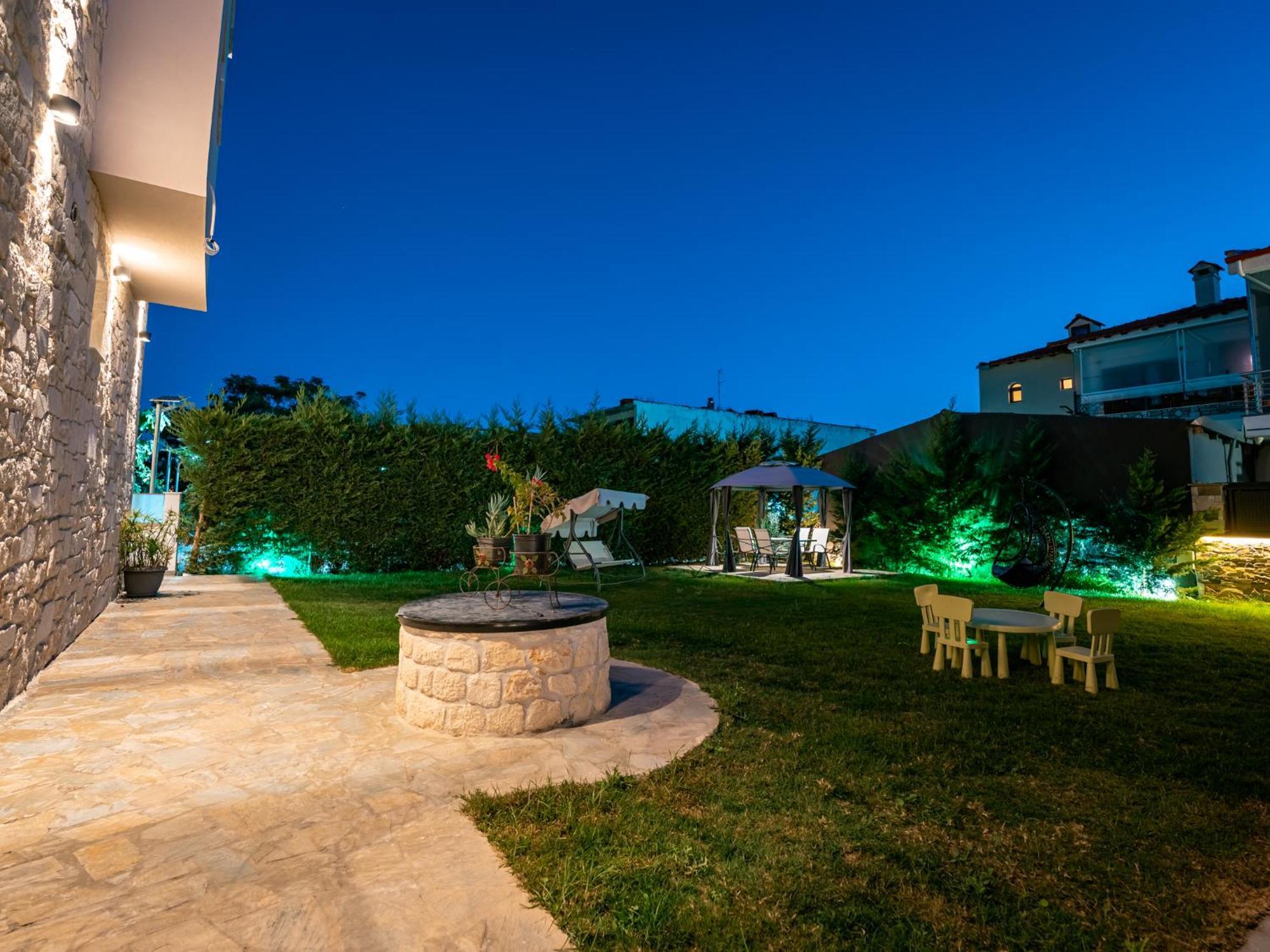 Antony'S Luxury Apartments Nikiti  Exteriér fotografie